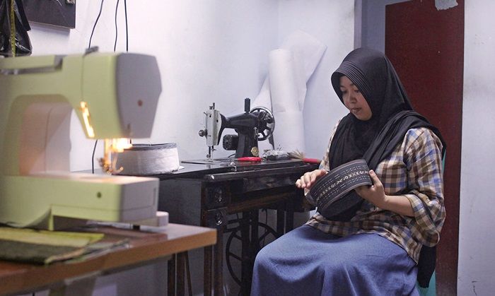 UMKM Binaan Dinkop UMTK Kota Kediri Terima Alat Produksi dari Bank Jatim UMKM Binaan Dinkop UMTK Kota Kediri Terima Alat Produksi dari Bank Jatim