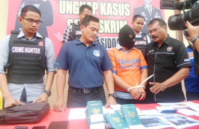 Pengiriman Puluhan TKI Ilegal di Sidoarjo Digagalkan Satreskrim Pengiriman Puluhan TKI Ilegal di Sidoarjo Digagalkan Satreskrim