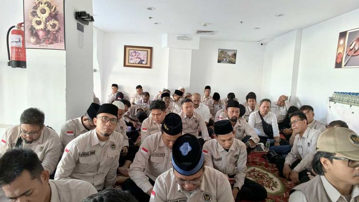 Petugas Haji Gelar Doa Bersama Sambut Kloter Pertama di Madinah