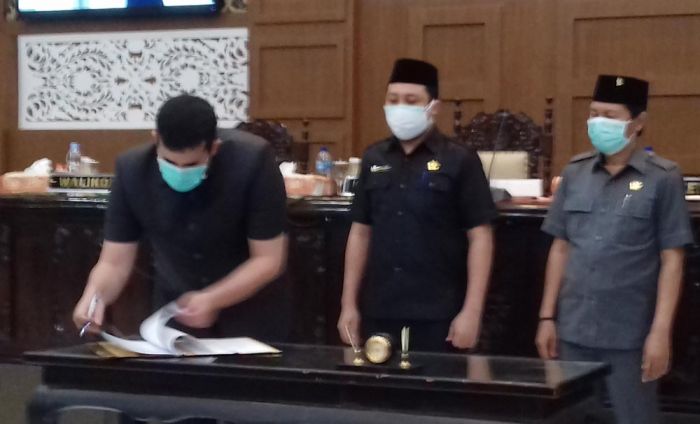 Sahkan 2 Raperda, Paripurna DPRD Kota Probolinggo Digelar Virtual Sahkan 2 Raperda, Paripurna DPRD Kota Probolinggo Digelar Virtual