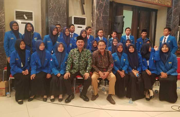 Jika Ditakdirkan jadi Bupati, Farid Siap Hibahkan Hidupnya untuk Masyarakat Bangkalan Jika Ditakdirkan jadi Bupati, Farid Siap Hibahkan Hidupnya untuk Masyarakat Bangkalan