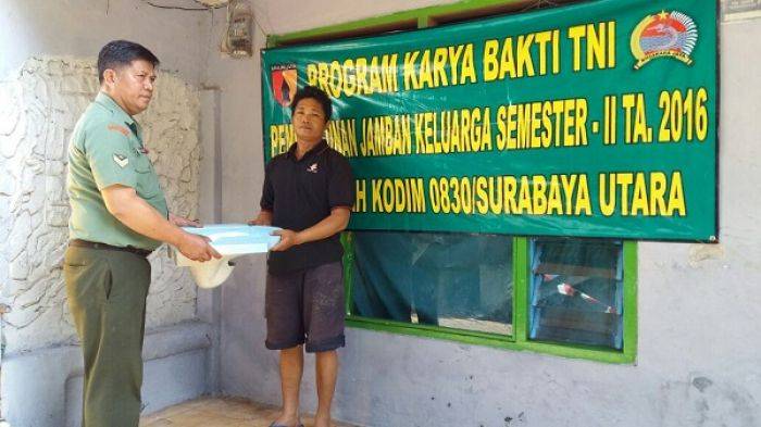 Kodim 0830/Surabaya Utara Bangun Jamban Gratis Untuk Warga Gundih Kodim 0830/Surabaya Utara Bangun Jamban Gratis Untuk Warga Gundih