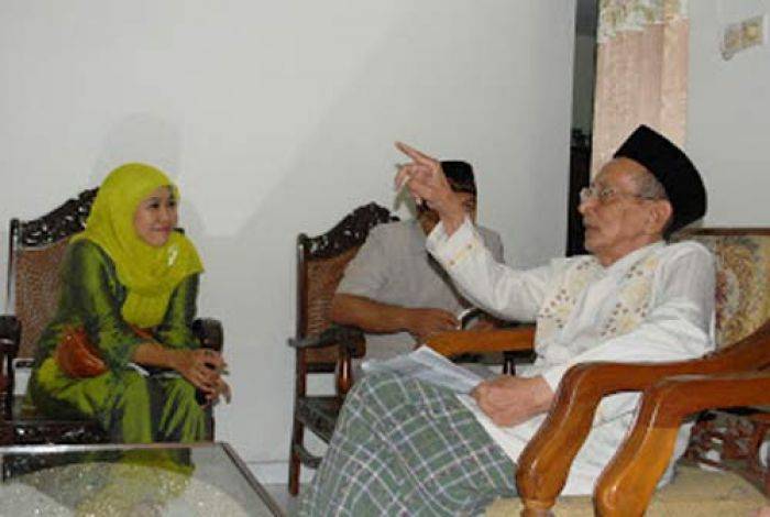 Berkilah Cuma Juru Ketik, Mbah Muchith, Kiai Penggagas Khitah 26 Itu telah Pergi Berkilah Cuma Juru Ketik, Mbah Muchith, Kiai Penggagas Khitah 26 Itu telah Pergi