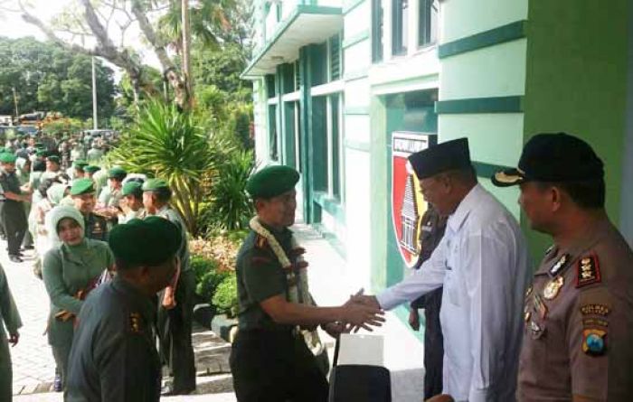 Kunjungan ke Kodim 0818 Malang-Batu, Danrem 083 Baladhika Jaya Programkan Reboisasi Hutan Kunjungan ke Kodim 0818 Malang-Batu, Danrem 083 Baladhika Jaya Programkan Reboisasi Hutan