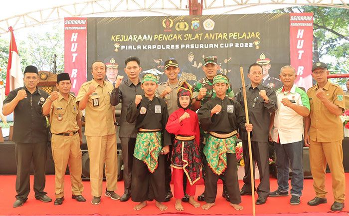 Kapolres Pasuruan Buka Kejuaraan Pencak Silat Antarpelajar Kapolres Pasuruan Buka Kejuaraan Pencak Silat Antarpelajar