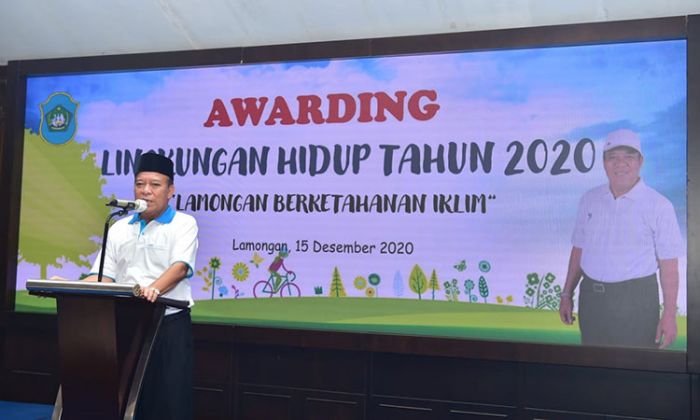 Bupati Fadeli Serahkan 131 Penghargaan Pengelolaan Lingkungan Hidup Bupati Fadeli Serahkan 131 Penghargaan Pengelolaan Lingkungan Hidup