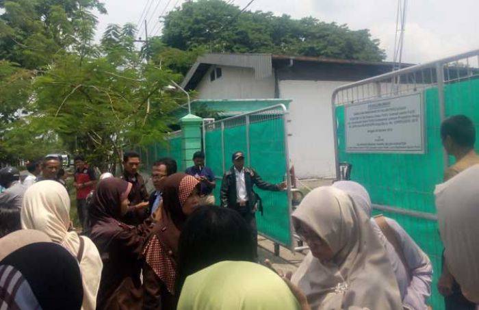 Dinyatakan Pailit, Pabrik Rokok 369 di Bojonegoro Dilarang Beroperasi Dinyatakan Pailit, Pabrik Rokok 369 di Bojonegoro Dilarang Beroperasi