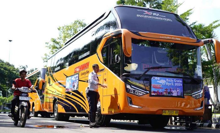 Siapkan 2 Armada Bus, Pemkot Kediri Lepas 100 Penumpang Balik Gratis
