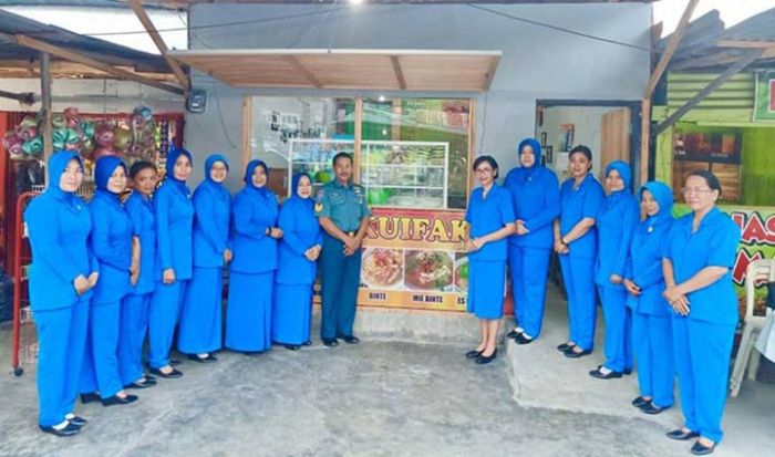 Ketua DJA II Gelar Anjangsana ke Lanal Palu Ketua DJA II Gelar Anjangsana ke Lanal Palu