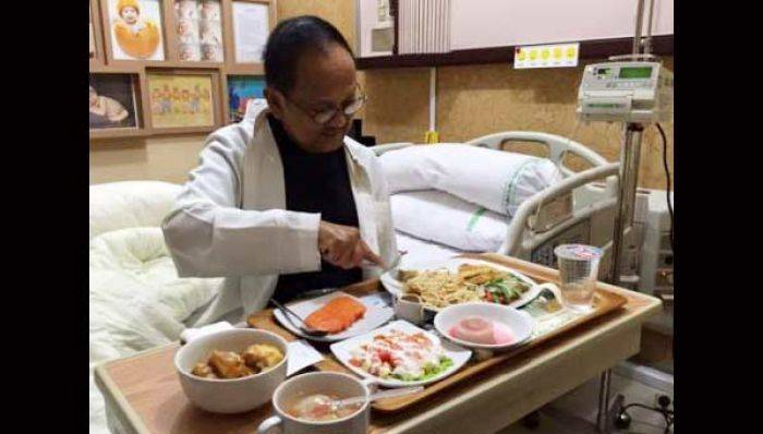 Mantan Presiden BJ Habibie Sudah Diperbolehkan Pulang Mantan Presiden BJ Habibie Sudah Diperbolehkan Pulang