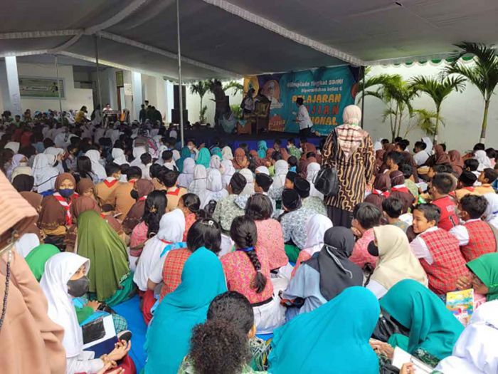 Ribuan Siswa SD dan MI dari Berbagai Sekolah Ikut Olimpiade di Amanatul Ummah Surabaya