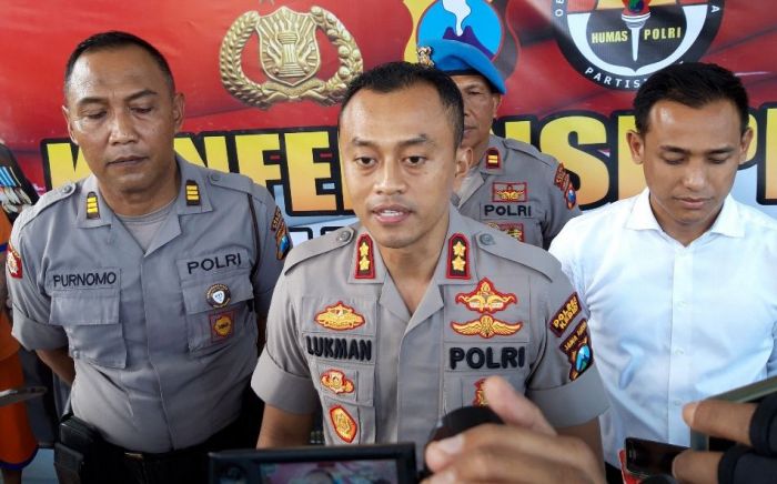 Perseteruan Penambang Pasir Manual dan Penambang Mekanik Belum Berakhir