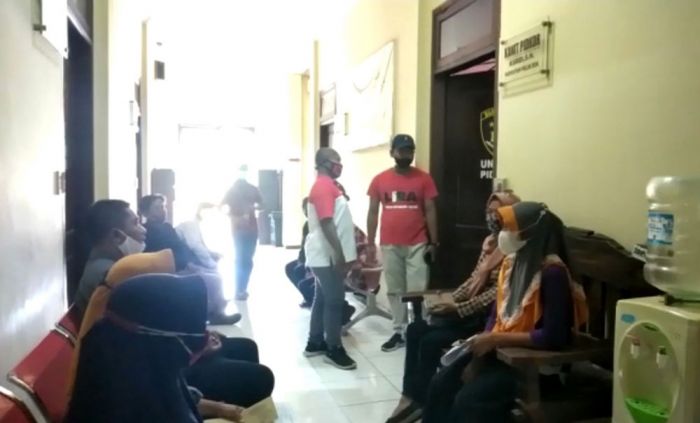 Kasus Pemotongan Dana Bantuan PKH di Probolinggo, Polisi Mulai Periksa 4 Korban Pelapor Kasus Pemotongan Dana Bantuan PKH di Probolinggo, Polisi Mulai Periksa 4 Korban Pelapor
