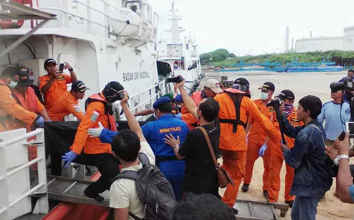 Satu Korban Tabrakan Kapal di Perairan Tuban kembali Berhasil Ditemukan Satu Korban Tabrakan Kapal di Perairan Tuban kembali Berhasil Ditemukan