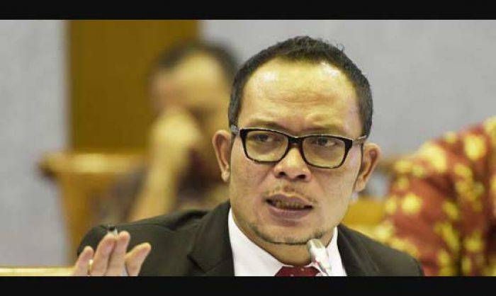 Serbuan Tenaga Kerja China, EWI: Mereka Dibiarkan Masuk Tanpa Surat Apapun