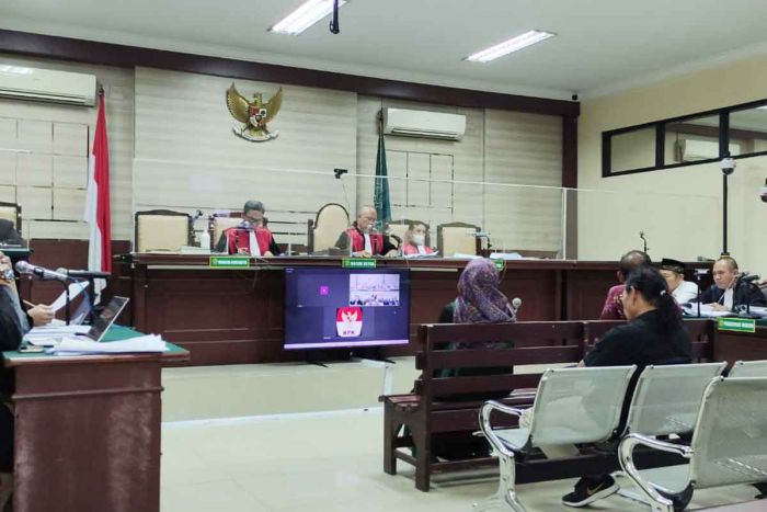 4 Mantan Camat Sidoarjo Dihadirkan dalam Persidangan Kasus Dugaan Gratifikasi Bupati Saiful Illah