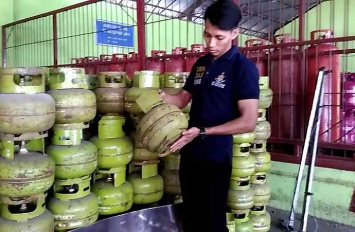 Pastikan Stok LPG Aman, Satgas Pangan Polres Blitar Kota Sidak ke Sejumlah Agen Pastikan Stok LPG Aman, Satgas Pangan Polres Blitar Kota Sidak ke Sejumlah Agen