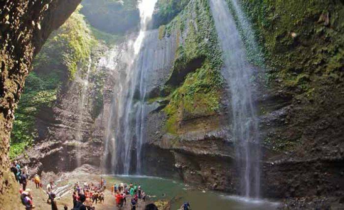 Pasca Tewasnya Wisatawan di Madakaripura, Pemkab Probolinggo Berencana Asuransikan Para Wisatawan Pasca Tewasnya Wisatawan di Madakaripura, Pemkab Probolinggo Berencana Asuransikan Para Wisatawan