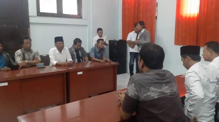 Tagih Progres Laporan Dugaan Tindak Pidana Pemilu, Massa KPK Datangi Bawaslu Bangkalan Tagih Progres Laporan Dugaan Tindak Pidana Pemilu, Massa KPK Datangi Bawaslu Bangkalan