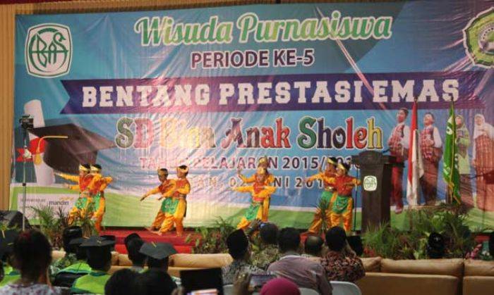 Gelar Wisuda Purna Siswa, Tahun ini SD BAS Tuban Panen Prestasi