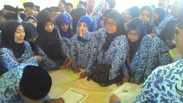 Naik Pangkat, 1.159 PNS Sidoarjo Diminta Genjot Pelayanan Masyarakat Naik Pangkat, 1.159 PNS Sidoarjo Diminta Genjot Pelayanan Masyarakat