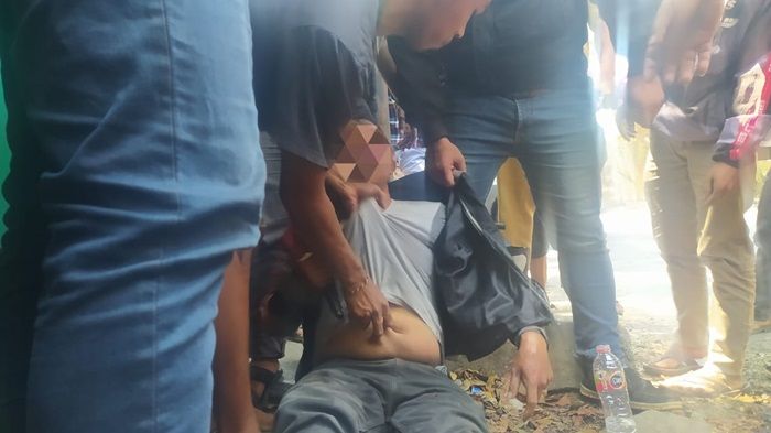 Tepergok Gasak Motor di Lamongan, Warga Surabaya Babak Belur Dihajar Massa, Rekannya Kabur Tepergok Gasak Motor di Lamongan, Warga Surabaya Babak Belur Dihajar Massa, Rekannya Kabur