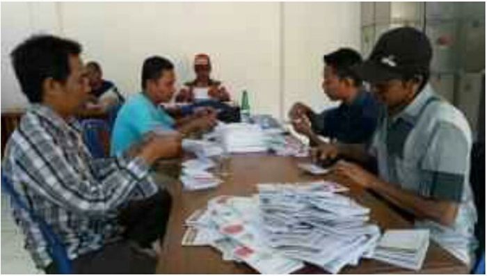 KPU Kota Pasuruan Kekurangan 2.005 Surat Suara Pilgub KPU Kota Pasuruan Kekurangan 2.005 Surat Suara Pilgub