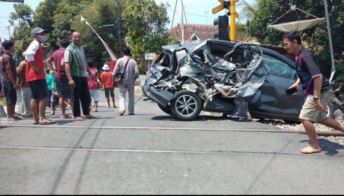 7 Perlintasan KA di Kota Blitar Direkomendasikan Kemenhub Diberi Palang Pintu 7 Perlintasan KA di Kota Blitar Direkomendasikan Kemenhub Diberi Palang Pintu