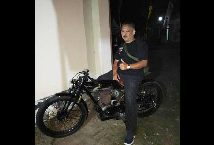 Komunitas Motor Antik Rollin Rodz Madiun Gelar Anniversary ke-10