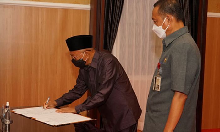 Sertijab, Bupati Sumenep Minta Seluruh Elemen Dukung Pemimpin Selanjutnya Sertijab, Bupati Sumenep Minta Seluruh Elemen Dukung Pemimpin Selanjutnya