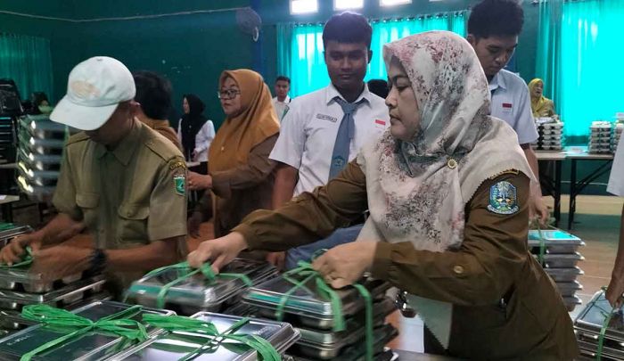 Terima MBG, Siswa SMAN 2 Batu Sampaikan Terima Kasih ke Presiden Prabowo Terima MBG, Siswa SMAN 2 Batu Sampaikan Terima Kasih ke Presiden Prabowo