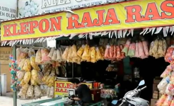 Klepon di Gempol Pasuruan Jadi Primadona Wisatawan Klepon di Gempol Pasuruan Jadi Primadona Wisatawan