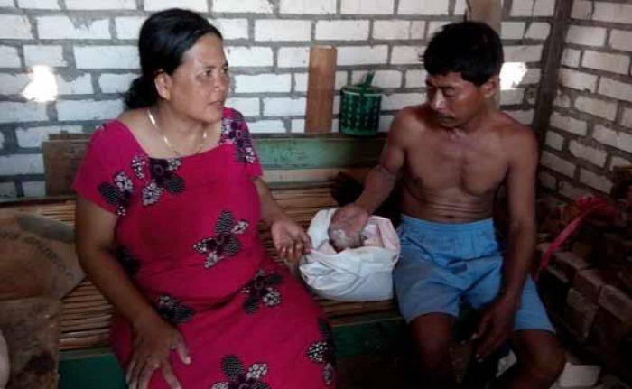 Raskin Berkutu Masih Diterima Warga Tuban Raskin Berkutu Masih Diterima Warga Tuban