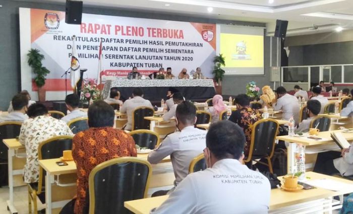 Terima Saran Perbaikan dari Bawaslu, KPU Tuban Tunda Pleno DPHP Terima Saran Perbaikan dari Bawaslu, KPU Tuban Tunda Pleno DPHP