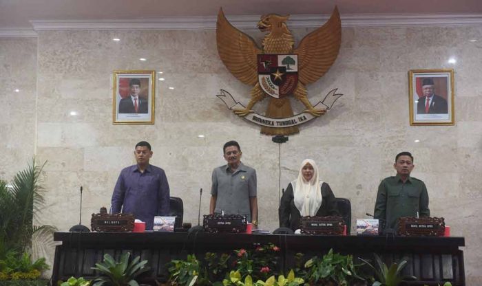 Wali Kota Kediri Jelaskan Nota Keuangan Raperda APBD 2024 Wali Kota Kediri Jelaskan Nota Keuangan Raperda APBD 2024