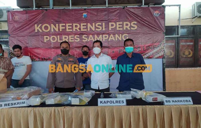Polres Sampang Belum Tangkap 5 DPO Pemerkosa Gadis 13 Tahun Polres Sampang Belum Tangkap 5 DPO Pemerkosa Gadis 13 Tahun
