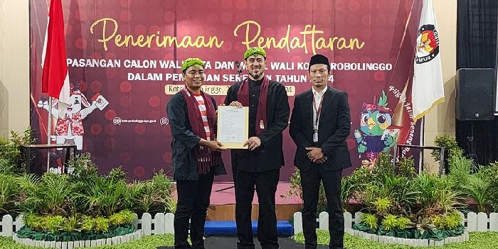 Diiringi Ribuan Pendukung, Paslon Habib Hadi-Zainal Arifin Daftar ke KPU Kota Probolingo Diiringi Ribuan Pendukung, Paslon Habib Hadi-Zainal Arifin Daftar ke KPU Kota Probolingo