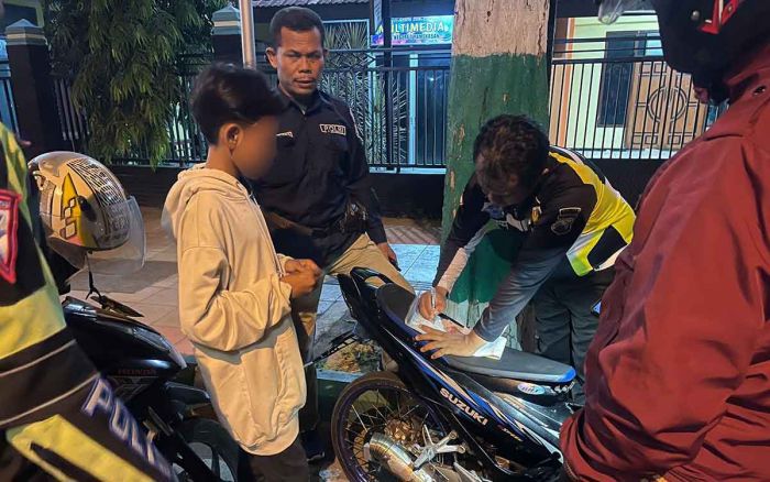 Cegah Balap Liar, Polres Pamekasan Amankan Kendaraaan Berknalpot Brong dan Anak di Bawah Umur Cegah Balap Liar, Polres Pamekasan Amankan Kendaraaan Berknalpot Brong dan Anak di Bawah Umur
