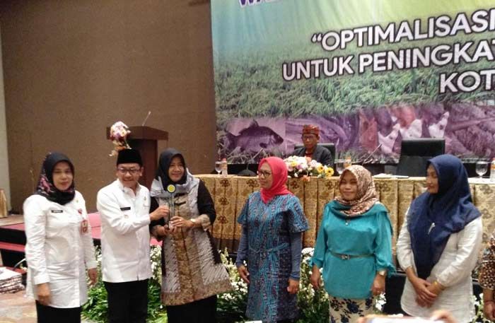 548 RW se-Kota Malang Diajak Optimalkan Sisa Lahan Pertanian yang Semakin Menipis 548 RW se-Kota Malang Diajak Optimalkan Sisa Lahan Pertanian yang Semakin Menipis