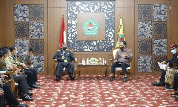 Baddrut Tamam Titip Kesejahteraan Petani Pamekasan kepada PT Garam Persero Baddrut Tamam Titip Kesejahteraan Petani Pamekasan kepada PT Garam Persero
