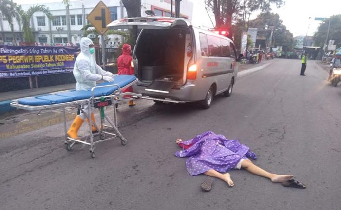 Jatuh Dari Motor, Pengendara Meninggal Seketika di Depan Puskesmas Sukodono Jatuh Dari Motor, Pengendara Meninggal Seketika di Depan Puskesmas Sukodono