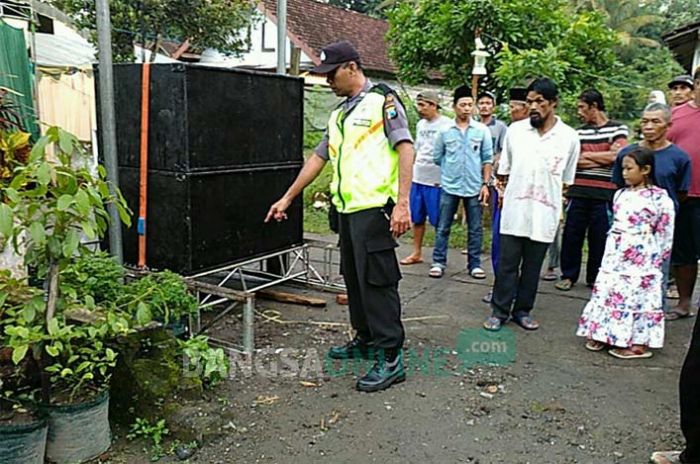Bocah 9 Tahun Tewas di Depan Sound System Hajatan, Diduga Serangan Jantung Bocah 9 Tahun Tewas di Depan Sound System Hajatan, Diduga Serangan Jantung