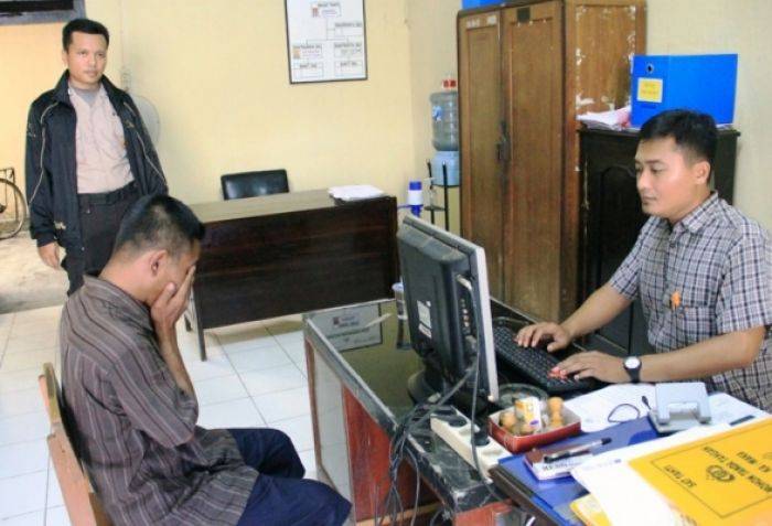 Dititipi Keponakan, Malah Dicabuli Dititipi Keponakan, Malah Dicabuli