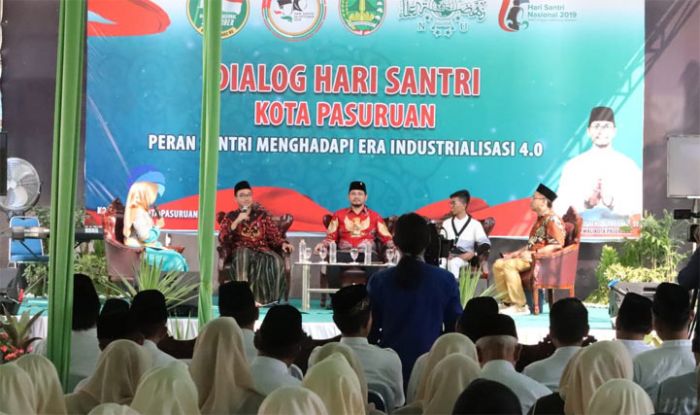 Gelar Dialog Bareng Santri, Plt. Wali Kota Pasuruan Ajak Renungi Peringatan HSN 2019 Gelar Dialog Bareng Santri, Plt. Wali Kota Pasuruan Ajak Renungi Peringatan HSN 2019