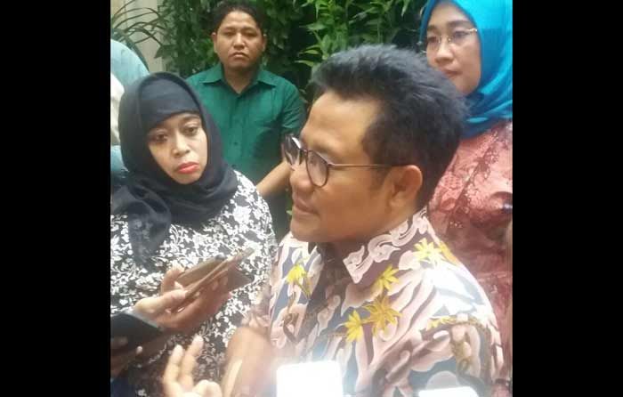 Khofifah Pastikan Maju Pilgub, Ini Tanggapan Cak Imin Khofifah Pastikan Maju Pilgub, Ini Tanggapan Cak Imin