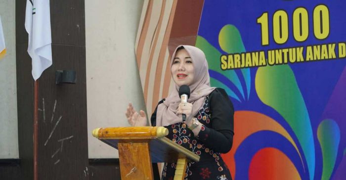Ning Lia Apresiasi Kreativitas Gen-Z di Rumah Desa Hebat Sampang