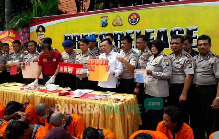 Selama 2 Bulan, Polres Gresik Ringkus 32 Tersangka Narkoba