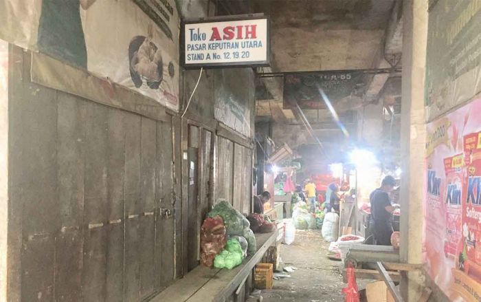 Maling Bobol Toko Sembako di Pasar Keputran Maling Bobol Toko Sembako di Pasar Keputran