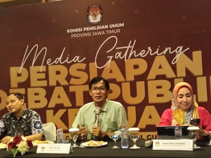 Inilah 7 Panelis Debat Kedua Pilgub Jatim 2024 yang Diselenggarakan KPU Inilah 7 Panelis Debat Kedua Pilgub Jatim 2024 yang Diselenggarakan KPU