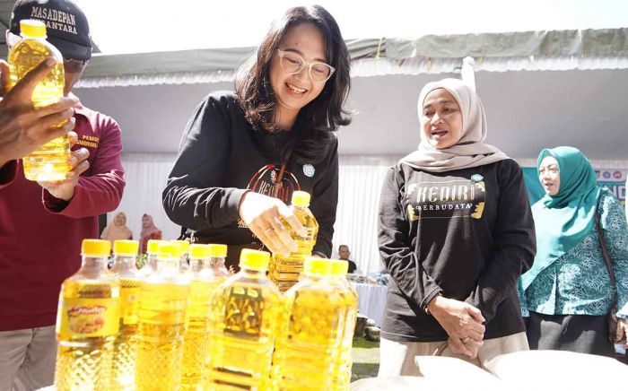 Pasar Murah Sepanjang Ramadan, Ketua TP PKK Kabupaten Kediri: Semoga Bantu Warga Penuhi Kebutuhannya Pasar Murah Sepanjang Ramadan, Ketua TP PKK Kabupaten Kediri: Semoga Bantu Warga Penuhi Kebutuhannya